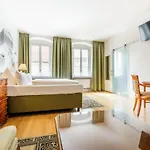 Chin-chin Ehemals Bohemian 4* Регенсбург