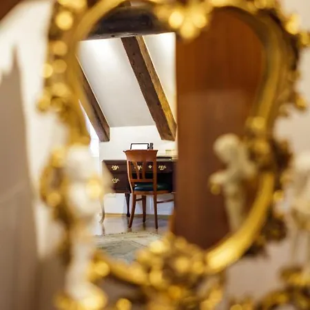 Chin-chin Ehemals Bohemian 4* Regensburg