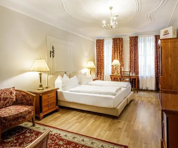Chin-chin Ehemals Bohemian Hotel