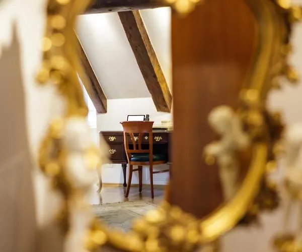Chin-chin Ehemals Bohemian 4* Řezno
