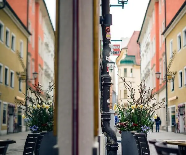Hotel Chin-chin Ehemals Bohemian Řezno