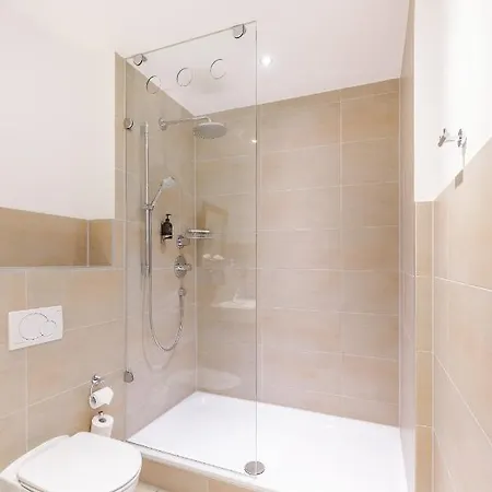 فندق Chin-chin Ehemals Bohemian 4*