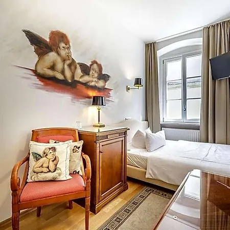 Chin-chin Ehemals Bohemian Отель 4*