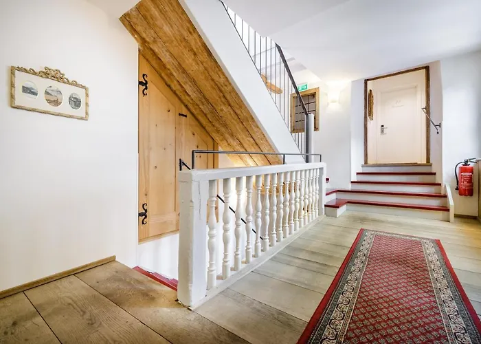 Chin-chin Ehemals Bohemian Регенсбург