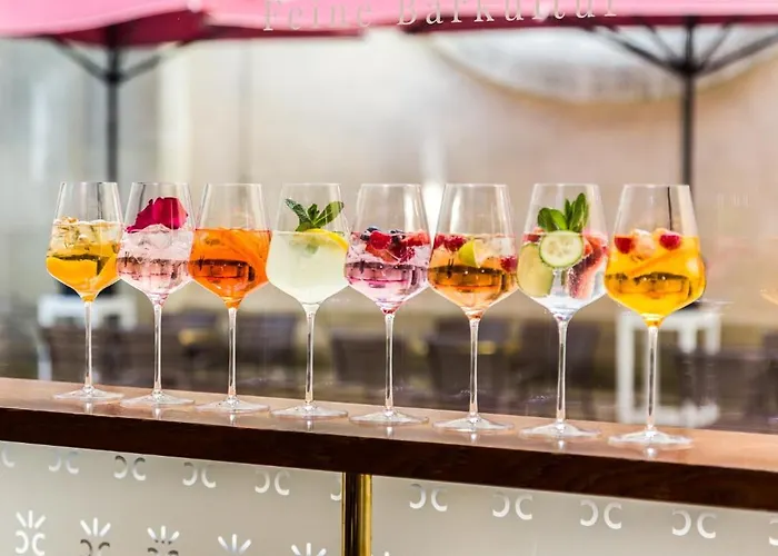 Chin-chin Ehemals Bohemian Hotel 4*